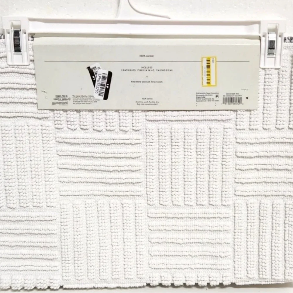 Threshold Gray and White Grid Bath Mats